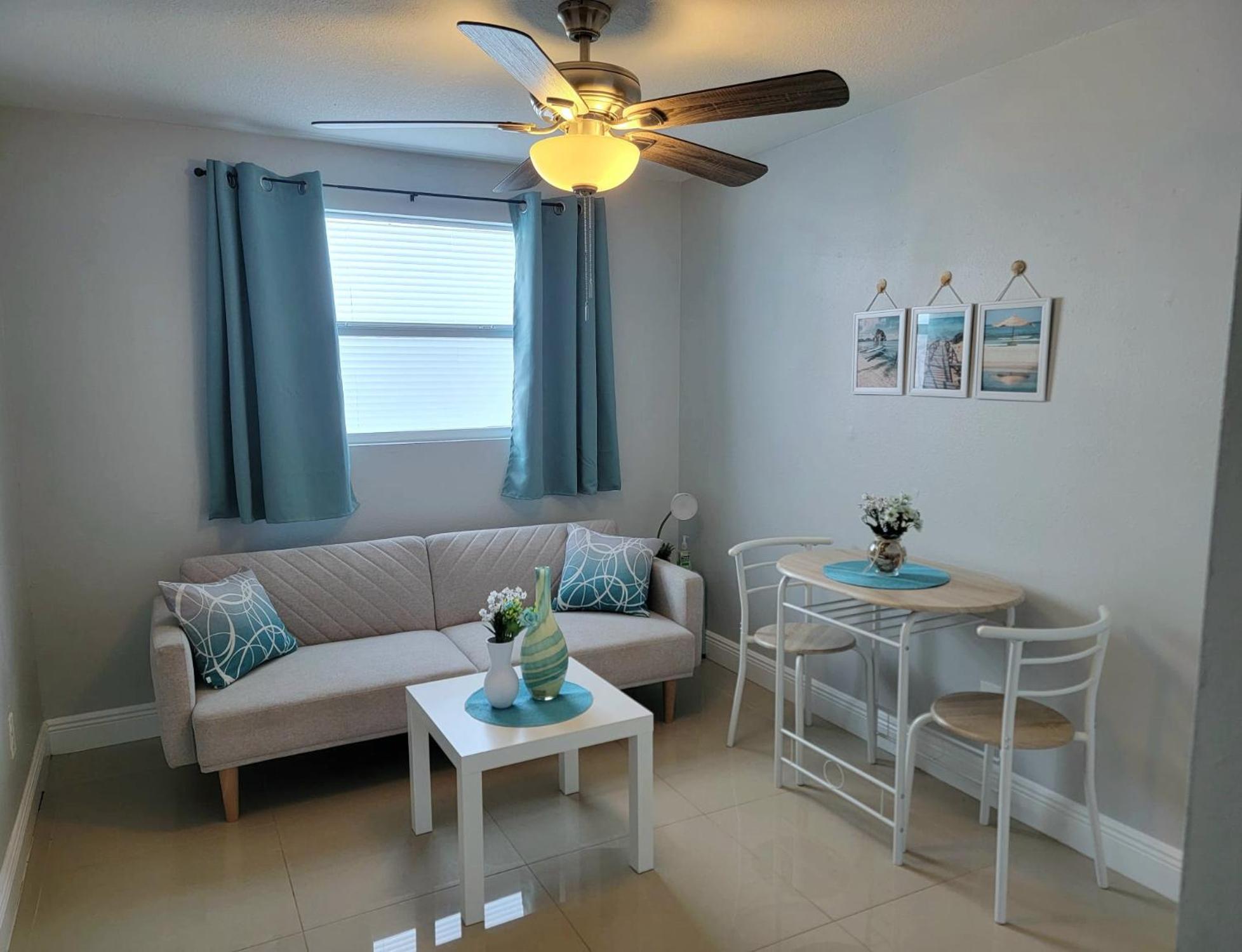 C & Y Guesthouse West Chase 외부 사진